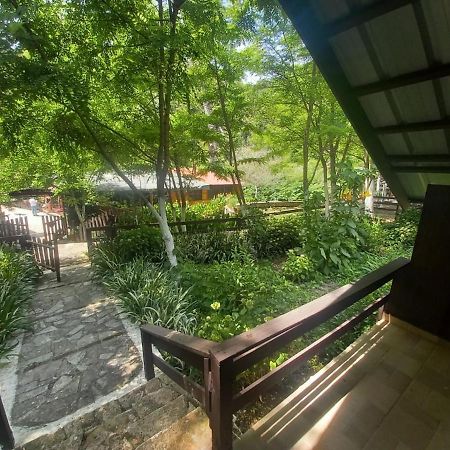 Villa Syri Kalter Sarandë エクステリア 写真